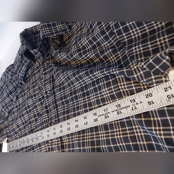 Burberry Men's Navy and White Plaid Shirt - Picture 6 of 8